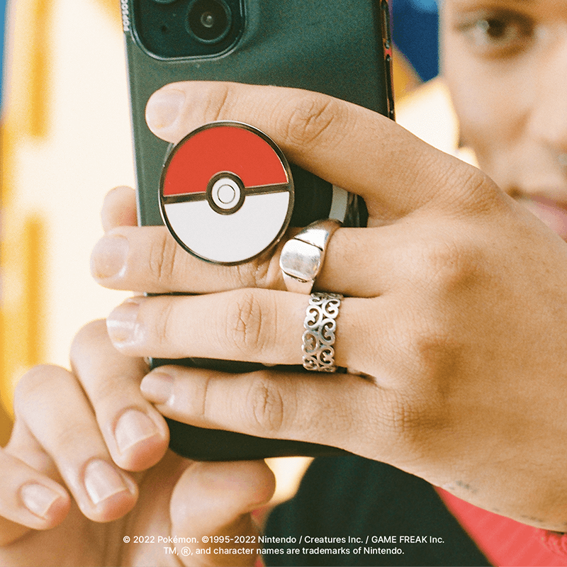 Poké Ball Enamel image number 3